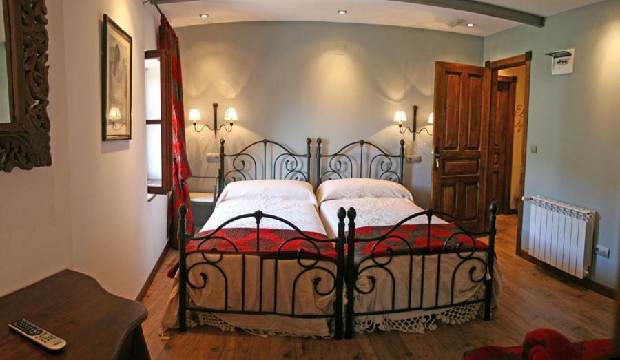 Posada Restaurante Casa Juanchu Адино Экстерьер фото